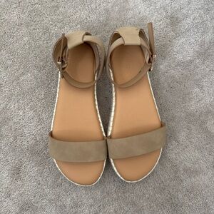NWOT Tan Women's Sandals